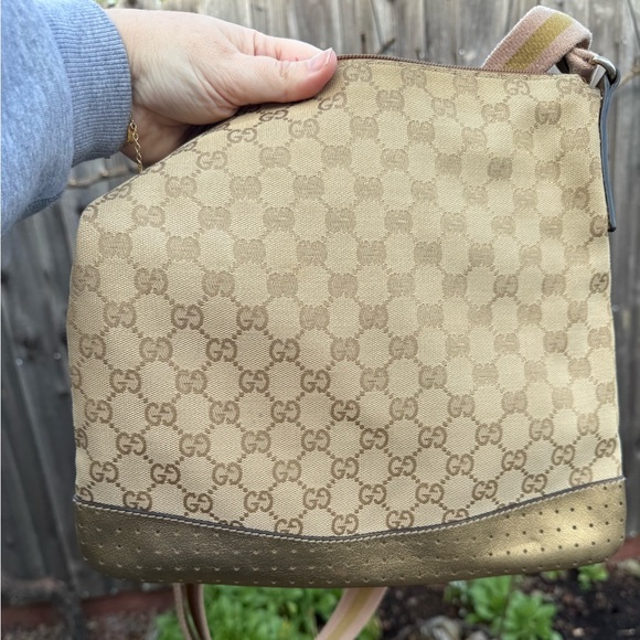 Gucci Messenger Bag with COA and dust bag. - Picture 2 of 12